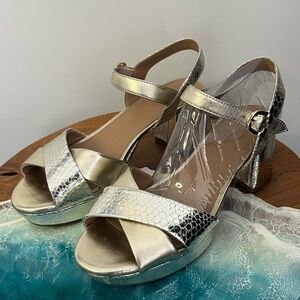 Aerosoles Cosmos block heel platform sandal